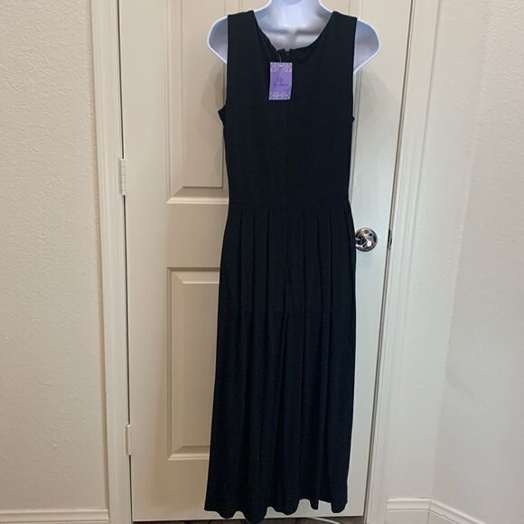 Hot In Hollywood Medium Black Scoop Neck Short Sleeve Pleated Front Zipper Dress - Picture 5 of 9